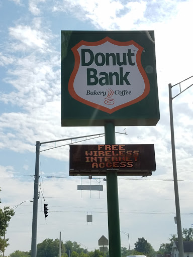 Donut Shop «Donut Bank», reviews and photos, 1200 Lincoln Ave, Evansville, IN 47714, USA