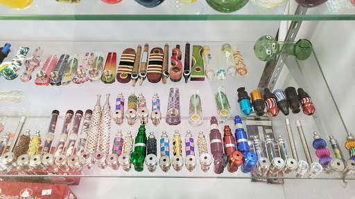 Tobacco Shop «Tobacco Cigar», reviews and photos, 1596 N Farnsworth Ave, Aurora, IL 60505, USA