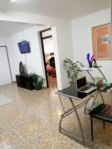 Ps. Lizza Reyes Atabales, Psicólogo - Arica