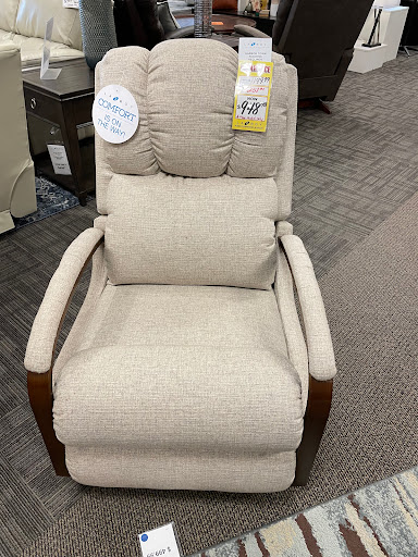 Furniture Store «La-Z-Boy Furniture Galleries», reviews and photos, 11625 S Orange Blossom Trail, Orlando, FL 32837, USA
