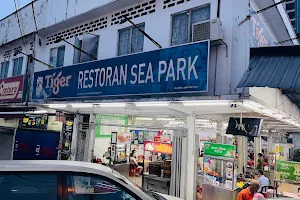 Restoran Sea Park image