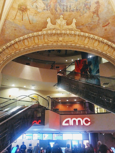 Movie Theater «Regal Cinemas E-Walk 13 & RPX», reviews and photos, 247 W 42nd St, New York, NY 10036, USA