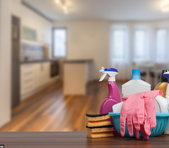 Mo's Cleaning Services - House cleaning service