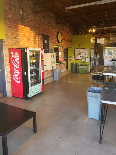 Laundromat «Wildcat Laundry», reviews and photos, 902 E Speedway Blvd, Tucson, AZ 85719, USA