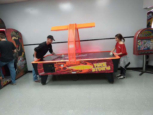 Bowling Alley «Classic Bowling Center», reviews and photos, 75 Huffaker Rd NW, Rome, GA 30165, USA