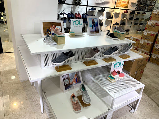 Top 20 skechers cửa hàng Quận 7 Hồ Chí Minh 2022