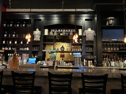 Shopping Mall «Summit Mall», reviews and photos, 3265 W Market St, Fairlawn, OH 44333, USA