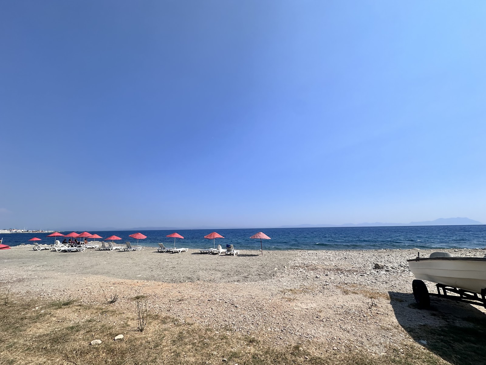 Foto von Verano Beach mit felsiges gelände Oberfläche