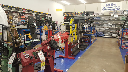 Hardware Store «Harbor Freight Tools», reviews and photos, 323 E Merritt Island Causeway, Merritt Island, FL 32952, USA