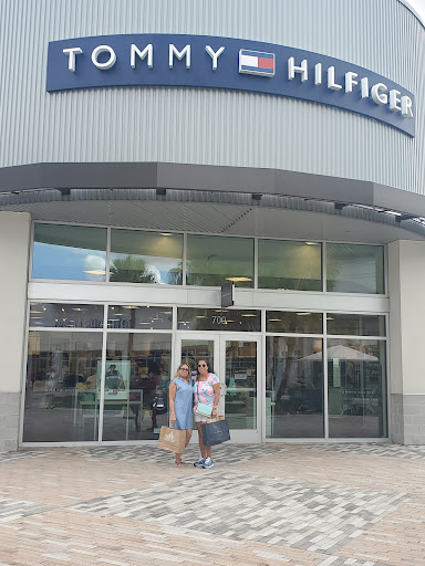 Outlet Mall «Tanger Outlet Daytona», reviews and photos, 1100 Cornerstone Blvd, Daytona Beach, FL 32117, USA