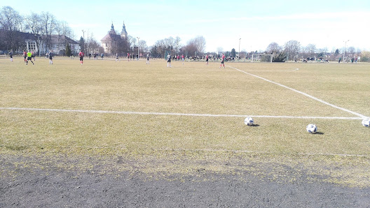 GKS Głuchów Sportowa, 96-130 Miłochniewice, Polska