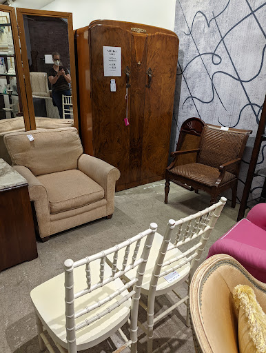 Thrift Store «City Opera Thrift Shop», reviews and photos