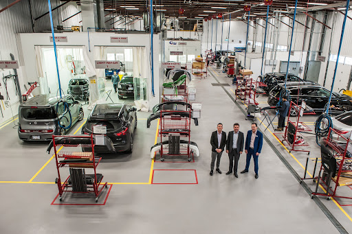 Morrey Auto Body and Glass, 2590 Douglas Rd, Burnaby, BC V5C 5B4, Canada, 