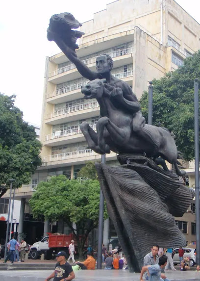 Estatua de Bolivar Desnudo.