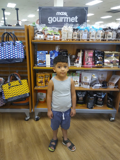 Department Store «T.J. Maxx», reviews and photos, 1200 N University Dr, Coral Springs, FL 33071, USA