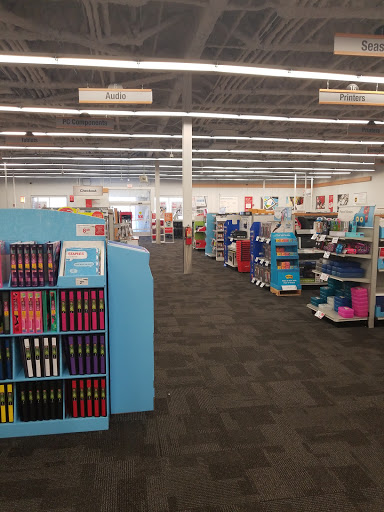 Office Supply Store «Staples», reviews and photos, 2285 Kingsley Ave a, Orange Park, FL 32073, USA