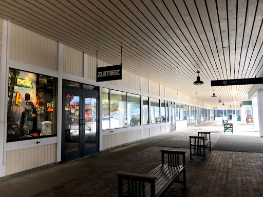 Shopping Mall «Kittery Premium Outlets», reviews and photos, 375 US-1, Kittery, ME 03904, USA