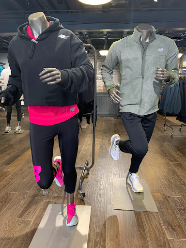 Shoe Store «New Balance Portland», reviews and photos, 7385 SW Bridgeport Rd, Tigard, OR 97224, USA