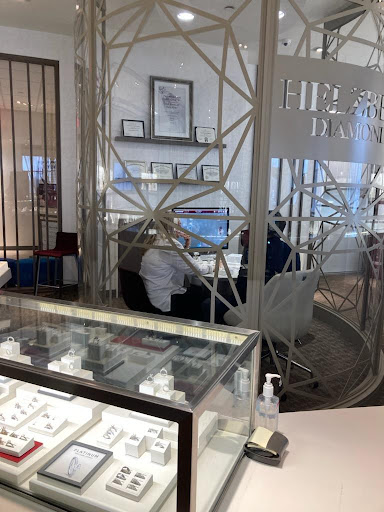 Jewelry Store «Helzberg Diamonds», reviews and photos, 6557 Grand Ave #200, Gurnee, IL 60031, USA