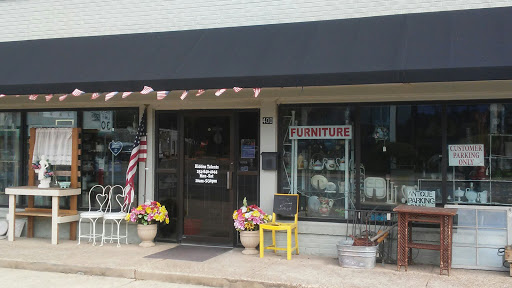 Antique Store «Hidden Talent Gifts & Antiques», reviews and photos, 400 S Main St, McGregor, TX 76657, USA