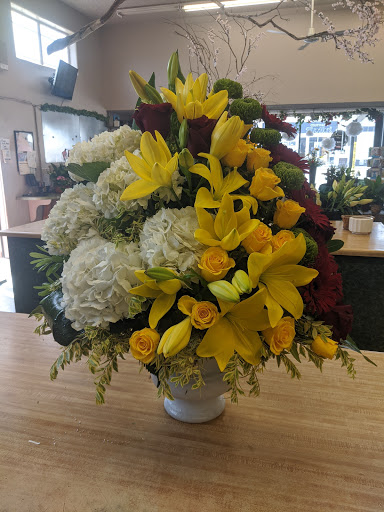 Florist «The Flower Company», reviews and photos, 9921 Maple St, Bellflower, CA 90706, USA