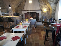 Atmosphère du Restaurant français Le Bouchon des Greffes à Nîmes - n°15