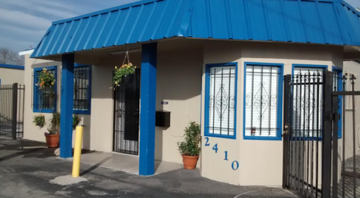 Self-Storage Facility «Watson & Taylor Self Storage», reviews and photos, 2410 SW Loop 410, San Antonio, TX 78227, USA