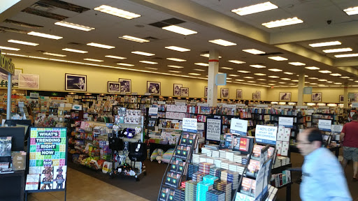Book Store «Books-A-Million», reviews and photos, 2605 W Osceola Pkwy, Kissimmee, FL 34741, USA