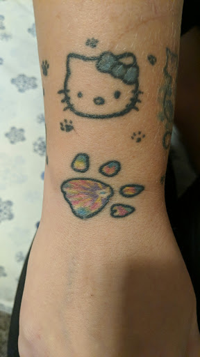 Tattoo Shop «Riot Ink Custom Tattoos», reviews and photos, 8761 Smoky Row Rd, Powell, OH 43065, USA