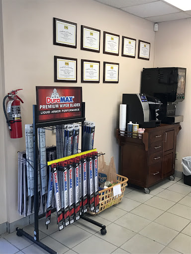 Auto Repair Shop «Car-X Tire & Auto», reviews and photos, 5242 Kings Mills Rd, Mason, OH 45040, USA