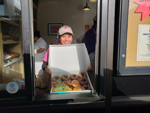 Donut Shop «River Oaks Donuts», reviews and photos, 3601 Westheimer Rd, Houston, TX 77027, USA