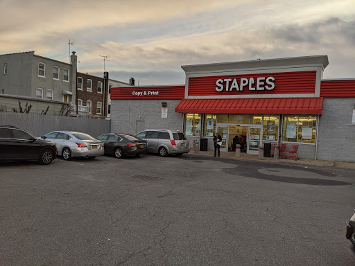 Office Supply Store «Staples», reviews and photos, 24-41 31st St, Astoria, NY 11102, USA