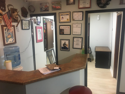 Tattoo Shop «Lucky Devil Tattoo Parlor», reviews and photos, 931 S Ridgewood Ave, Edgewater, FL 32132, USA