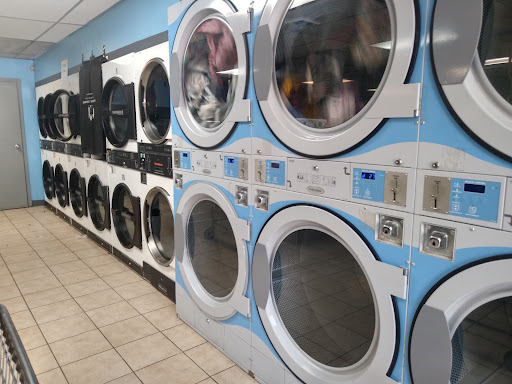 Laundromat «Highland Laundry & Dry Cleaners», reviews and photos, 764 W Market St # 5, Akron, OH 44303, USA