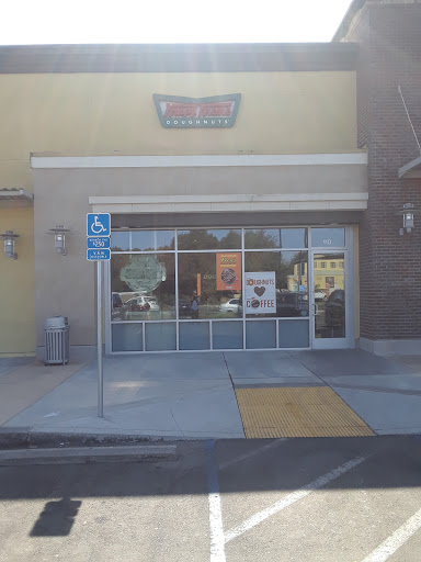 Bakery «Krispy Kreme Doughnuts», reviews and photos, 768 Ikea Ct #110, West Sacramento, CA 95605, USA