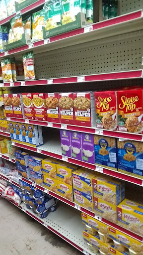 Dollar Store «FAMILY DOLLAR», reviews and photos, 1313 N Lewis Ave, Waukegan, IL 60085, USA