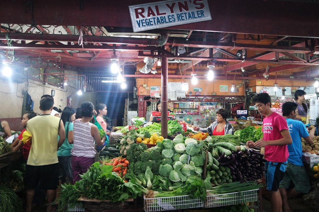 Ralyns Fruits And Vegetable Retailer