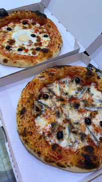 Plats et boissons du Pizzeria L'atelier De La Pizza à Perthes - n°19
