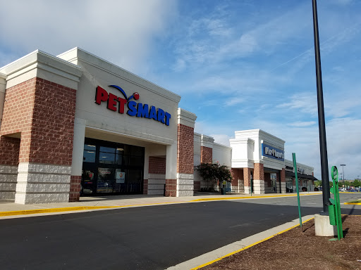 Pet Supply Store «PetSmart», reviews and photos, 13241 Gateway Center Dr, Gainesville, VA 20155, USA