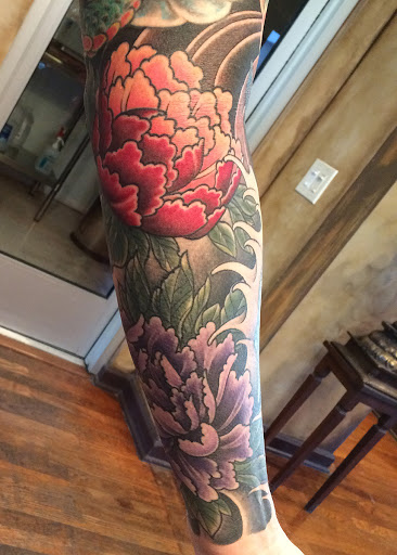 Tattoo Shop «Dark Horse Tattoo Company», reviews and photos, 1111 N Gilbert Rd #108, Gilbert, AZ 85234, USA