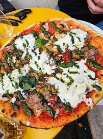 Plats et boissons du Restaurant italien AVE Pizza Romana à Paris - n°15