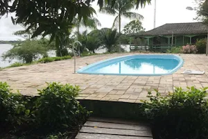 amazon resort island image