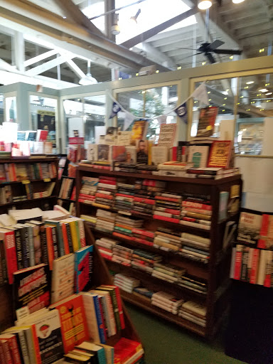 Book Store «Garden District Book Shop», reviews and photos, 2727 Prytania St, New Orleans, LA 70130, USA