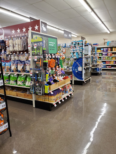 Pet Supply Store «Pet Supplies Plus», reviews and photos, 2410 Augusta Rd, West Columbia, SC 29169, USA