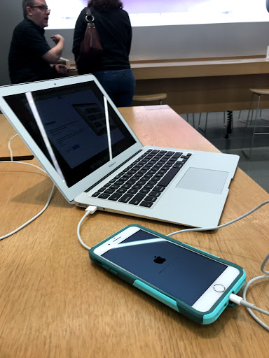 Computer Store «Apple Washington Square», reviews and photos, 9585 SW Washington Square Rd, Tigard, OR 97223, USA