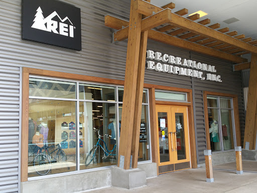 Camping Store «REI», reviews and photos, 49 Fitzgerald Street, Yonkers, NY 10710, USA