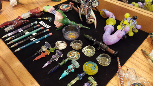 Tobacco Shop «Apparatus Smoke Shop», reviews and photos, 284 Cowesett Ave, West Warwick, RI 02893, USA