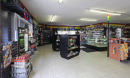 Tobacco Shop «Smokeyz Smoke Shop», reviews and photos, 410 Euclid St #7, Anaheim, CA 92802, USA