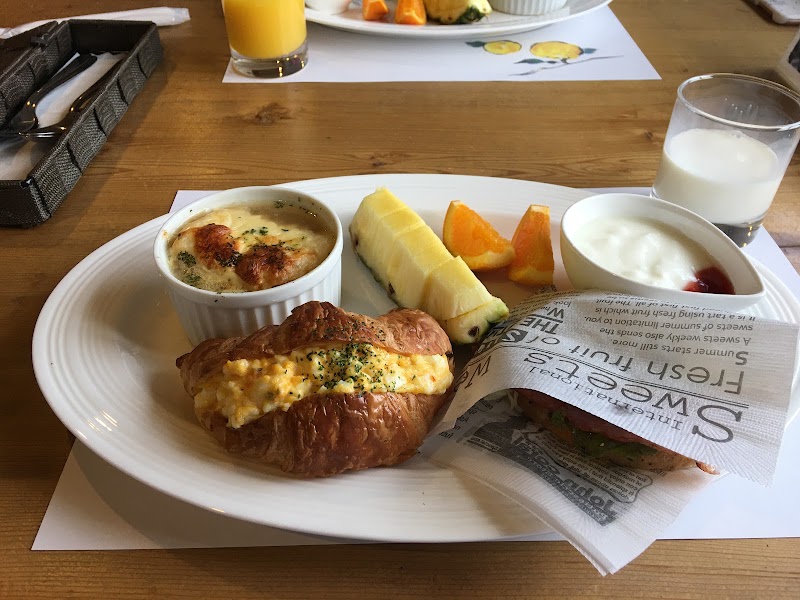 鉄板焼き ワインの旬宿 夢野樹 ペンション 山梨県山中湖村平野 屋内宿泊施設 宿泊施設 グルコミ