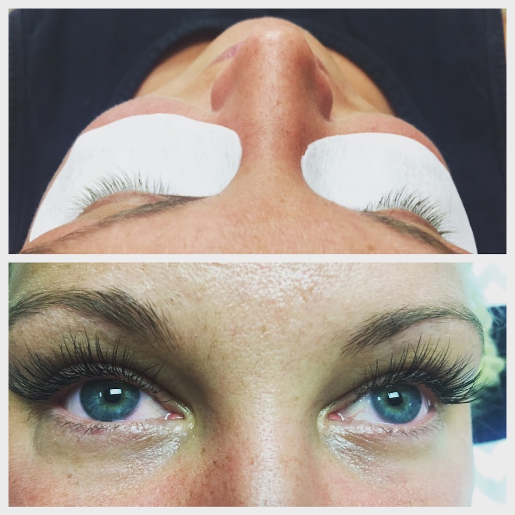 Salon 44 72823